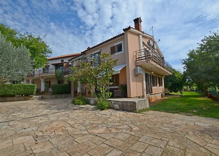 Apartments Josip