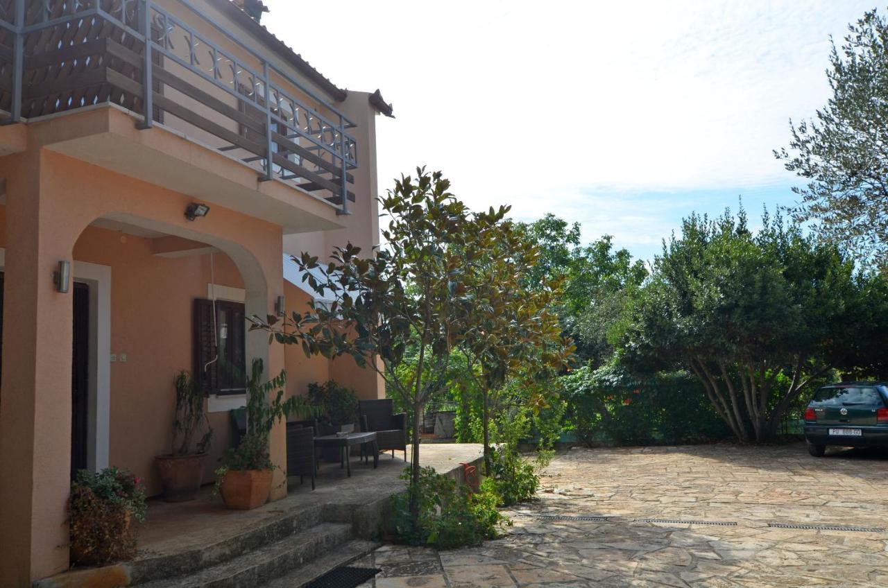 Josip Apartment Pavicini